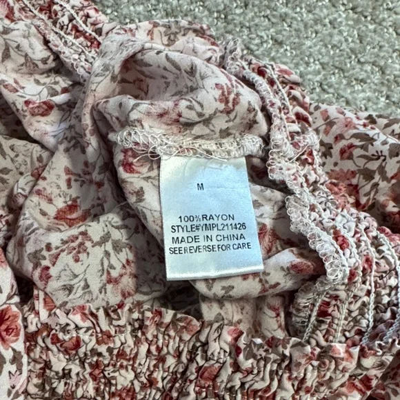 Pink Lily Women’s Pink Floral Crop Blouse Top Sz M - Picture 5 of 5